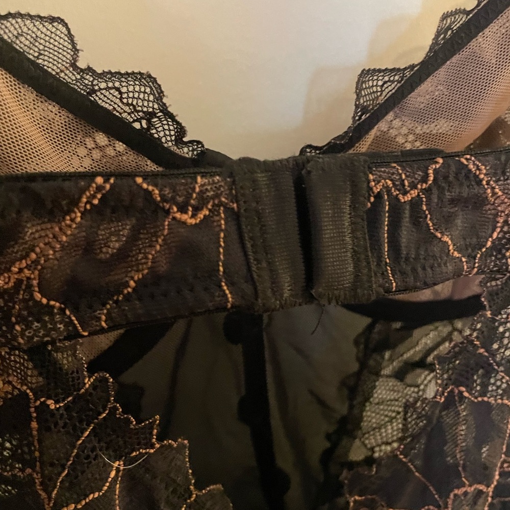 La Vie En Rose Black Lace Nightgown - Picture 5 of 7